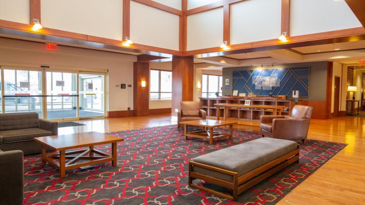 Holiday Inn Express Columbus Airport Easton Eksteriør bilde