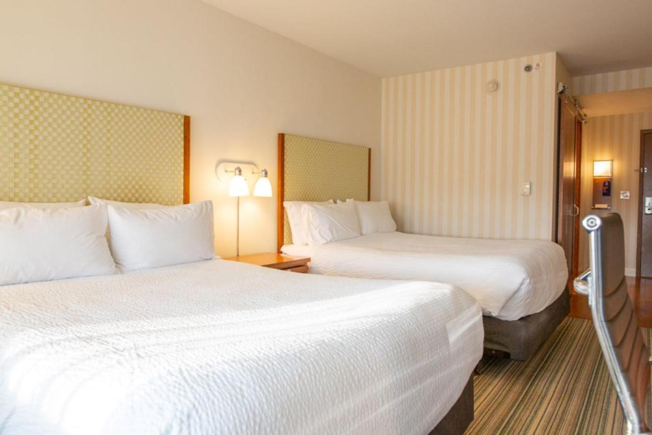 Holiday Inn Express Columbus Airport Easton Eksteriør bilde